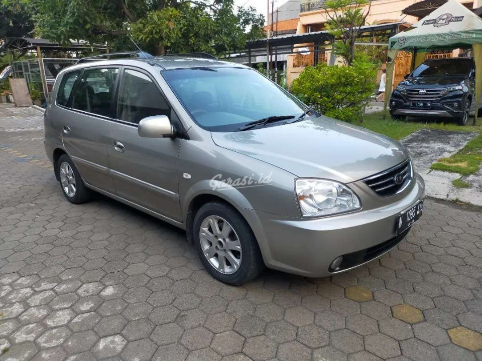 Jual Mobil Bekas 2006 KIA Carens II SE Sidoarjo 00th591 - Garasi.id