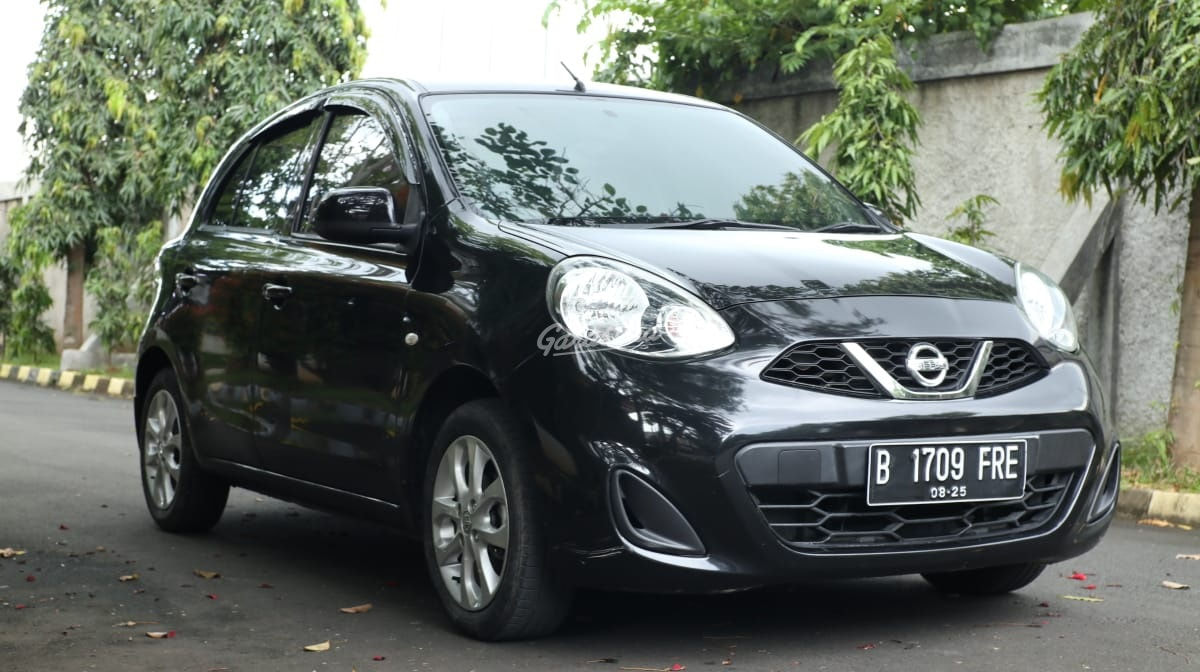 Jual Mobil Bekas 2015 Nissan March 1.2 Jakarta Selatan 00td008 - Garasi.id